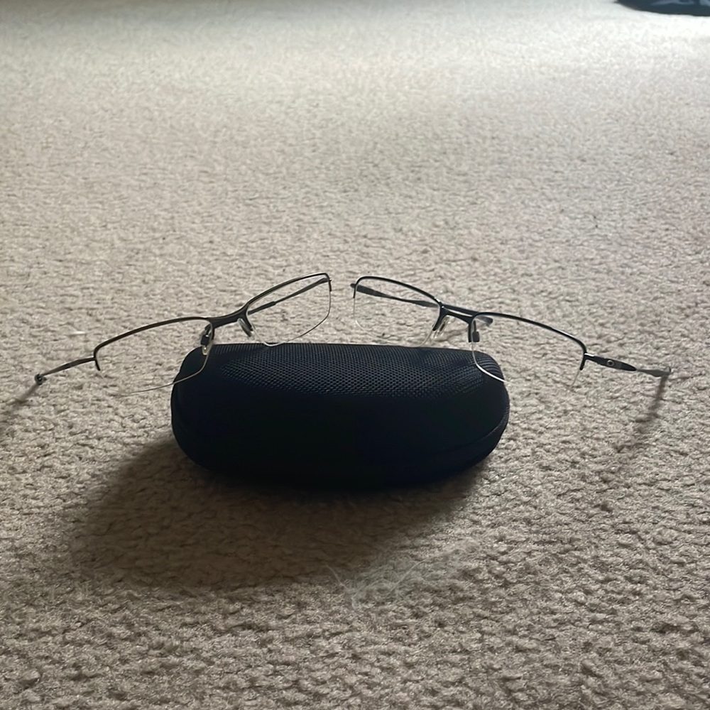 LOT OF 2! Mens Oakley Glasses Frames.